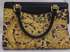 GIANNI　VERSACE　ハンドバッグの入荷です。　岐阜県岐阜市　古着ブランド携帯家電工具金券などの買取販売ミニストック