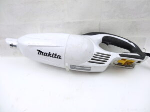 makita 充電式クリーナー 　岐阜県岐阜市　古着ブランド携帯家電工具金券などの買取販売ミニストック