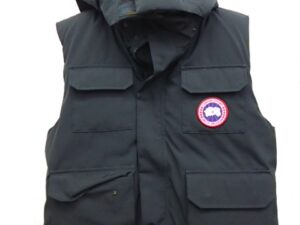 CANADA GOOSE (カナダグース) ダウンベスト