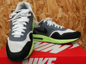 NIKE AIR MAX LUNAR 1 シューズ入荷