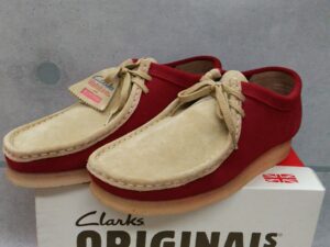 clarks×supreme  WALLABEE  LOW 　靴