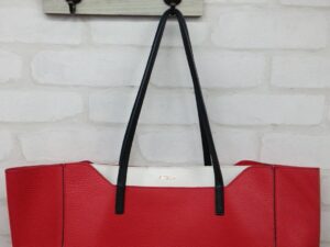 FURLA　ファンタシア　レザートートバッグ入荷！！