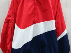 NIKE　アノラック　入荷！！