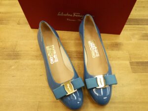 Salvatore Ferragamo　フラット　パンプス　入荷