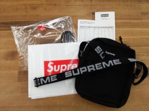 Supreme ショルダーバッグ　入荷