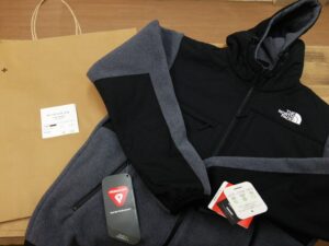 THE NORTH FACE　デナリフーディ　フリースジャケット　入荷