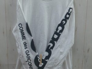 COMME  des  GARCONS    Tシャツ