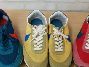 NIKE LDV VNTG スニーカー　３カラー