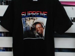 SUPREME　Tシャツ