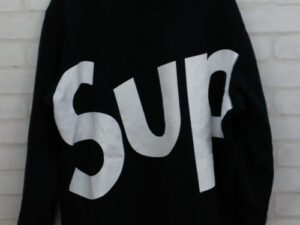 SUPREME　SUPロゴスウェット