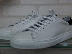 Amb　ガラスレザー ローカット スニーカー