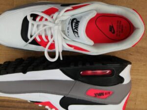 NIKE AIRMAX 90　スニーカー