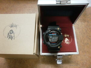 CASIO G-SHOCK　×　A BATHING APE　×　STUSSY　トリプルネーム　ＦＲＯＧＭＡＮ　腕時計　岐阜県各務原市　古着ブランド　買取販売ストックヤード