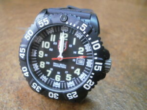 LUMINOX ルミノックスネイビーシールズ カラーマークシリーズ 3051 腕時計　古着ブランド買取販売ストックヤード