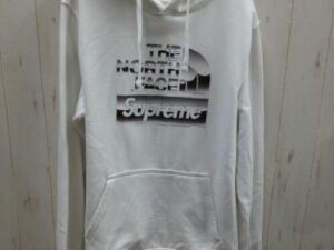 Supreme × The North Face 　パーカー　入荷