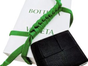 bottegaveneta ２つ折り財布　買取入荷しました