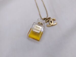 CHANEL シャネル ヴィンテージミニボトルネックレス　買取入荷しました！