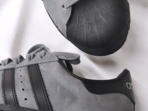 adidas  スーパースター82　復刻　買取入荷しました