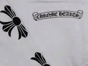 ✝️【CHROME HEARTS “CHプラス” ロンT入荷！】✝️