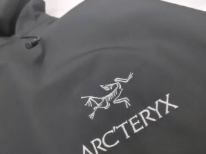 🏞️🌧️【究極の機能美、Arc’teryx Beta ナイロンジャケット】🌧️🏞️