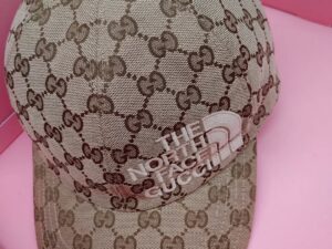 🌟【#GUCCI × #TheNorthFace】🌟 上質な素材と洗練されたデザインが魅力の GGモノグラムキャップが入荷しました＼(◎o◎)／！
